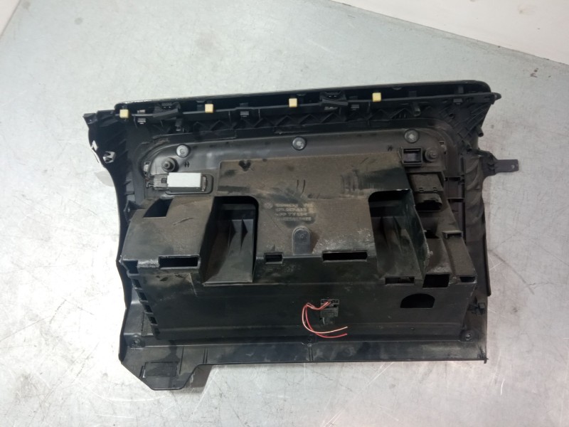 Recambio de guantera para volkswagen golf vi (5k1) 2.0 tdi referencia OEM IAM   