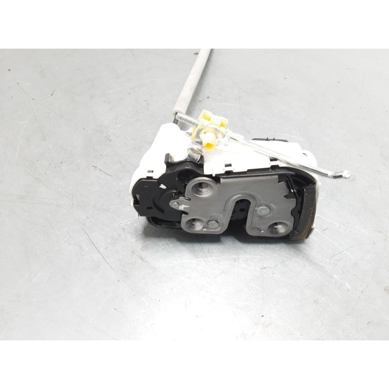 Recambio de cerradura puerta trasera izquierda para mg zs suv (azs1) 1.0 t-gdi referencia OEM IAM 10845782  