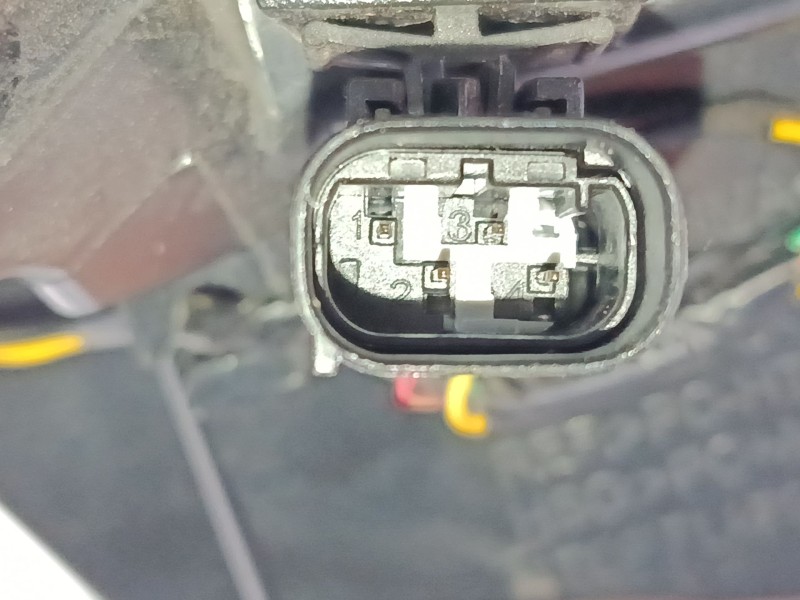 Recambio de piloto trasero izquierdo para mg zs suv (azs1) 1.0 t-gdi referencia OEM IAM 10571681  