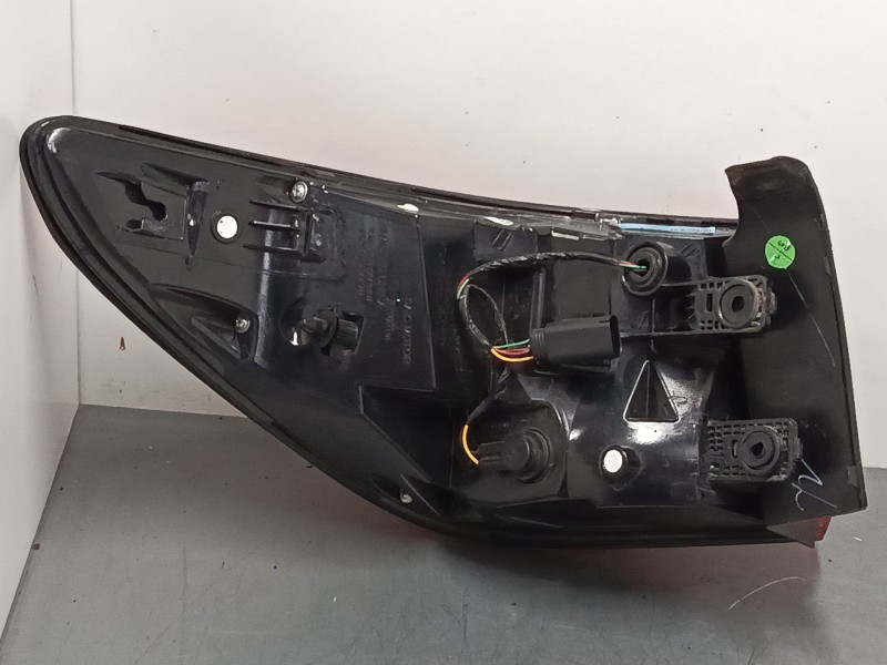 Recambio de piloto trasero derecho para mg zs suv (azs1) 1.0 t-gdi referencia OEM IAM 10571682  