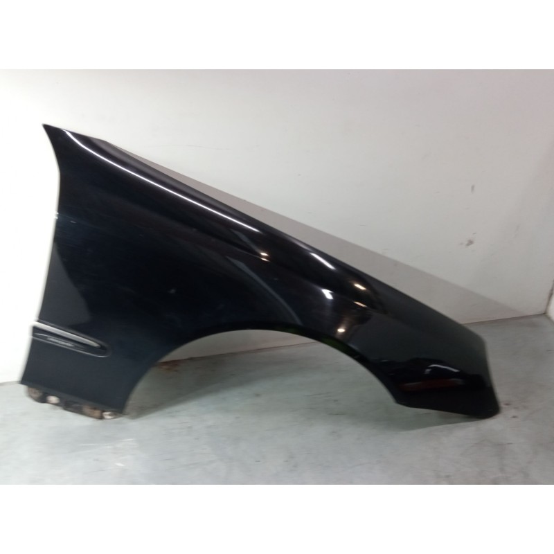 Recambio de aleta delantera derecha para mercedes-benz clk descapotable (a209) clk 200 kompressor (209.442) referencia OEM IAM  