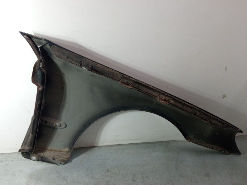 Recambio de aleta delantera izquierda para mercedes-benz clk descapotable (a209) clk 200 kompressor (209.442) referencia OEM IAM