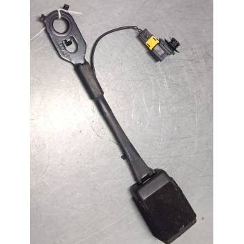 ANCLAJE CINTURON DELANTERO DERECHO A6213509 