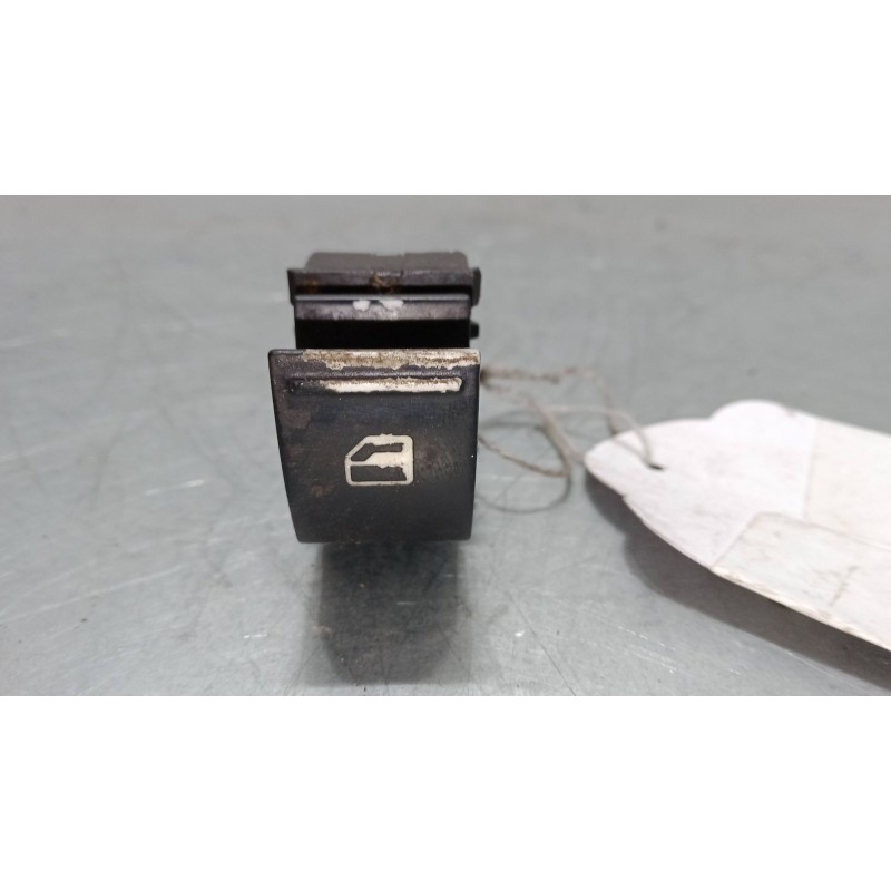 Recambio de mando elevalunas trasero derecho para seat altea xl (5p5, 5p8) 2.0 tdi 16v 4x4 referencia OEM IAM   