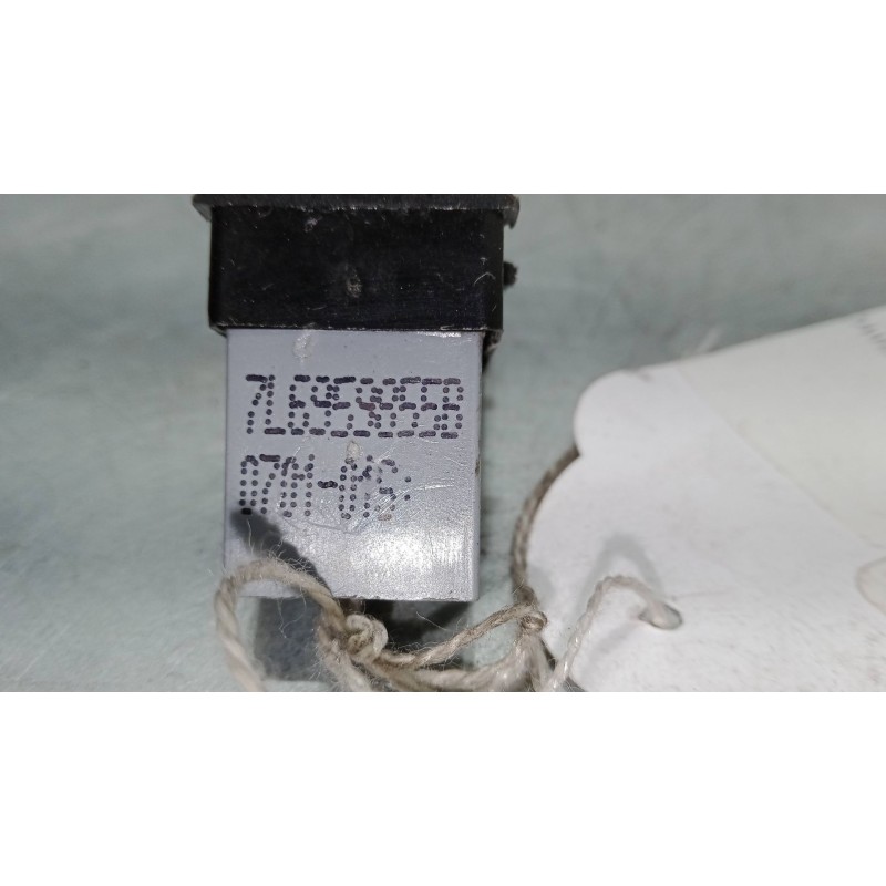 Recambio de mando elevalunas trasero derecho para seat altea xl (5p5, 5p8) 2.0 tdi 16v 4x4 referencia OEM IAM   