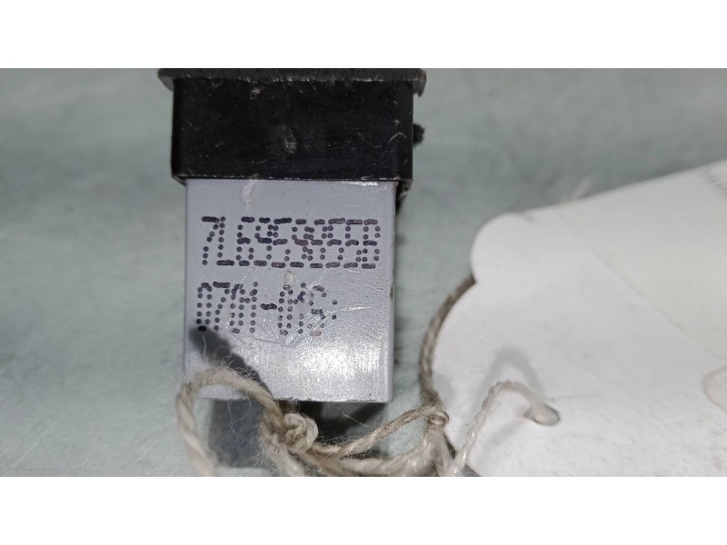 Recambio de mando elevalunas trasero derecho para seat altea xl (5p5, 5p8) 2.0 tdi 16v 4x4 referencia OEM IAM   