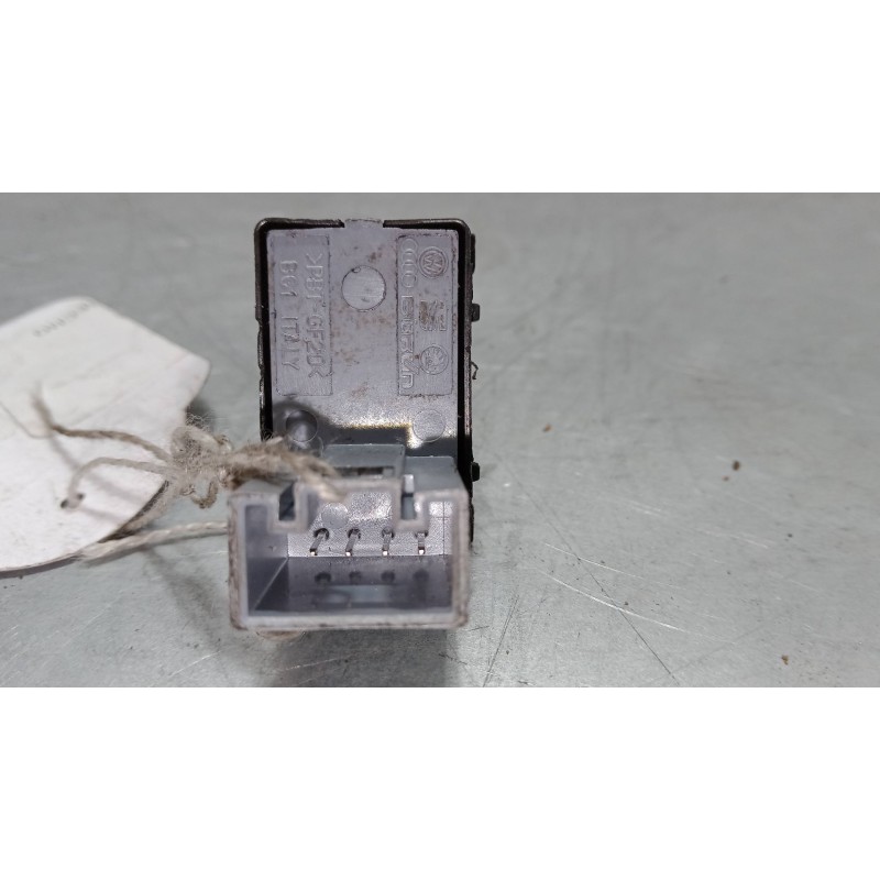 Recambio de mando elevalunas trasero derecho para seat altea xl (5p5, 5p8) 2.0 tdi 16v 4x4 referencia OEM IAM   