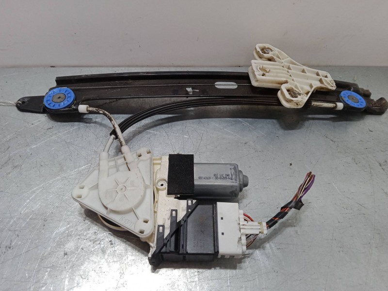 Recambio de elevalunas electrico trasero izquierdo para seat altea xl (5p5, 5p8) 2.0 tdi 16v 4x4 referencia OEM IAM 1k0959703ae 