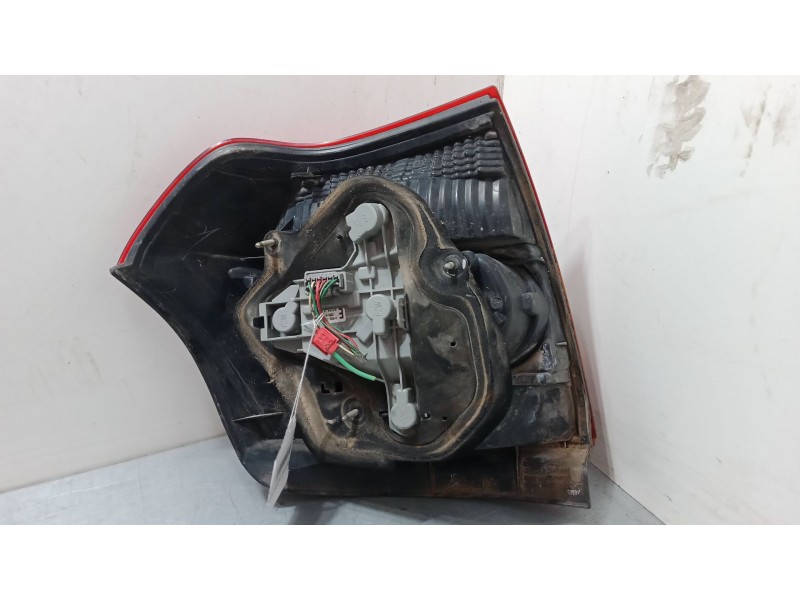 Recambio de piloto trasero izquierdo para toyota corolla (_e12_) 2.0 d-4d (cde120r_, cde120l_) referencia OEM IAM   