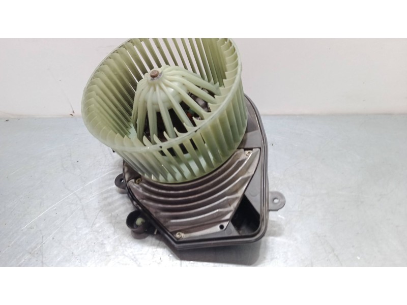 Recambio de motor calefaccion para audi a4 b5 (8d2) 2.5 tdi referencia OEM IAM 8D1820021  