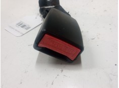 Recambio de anclaje cinturon trasero izquierdo para renault twingo ii (cn0_) 1.2 16v (cn0k, cn0v) referencia OEM IAM    2