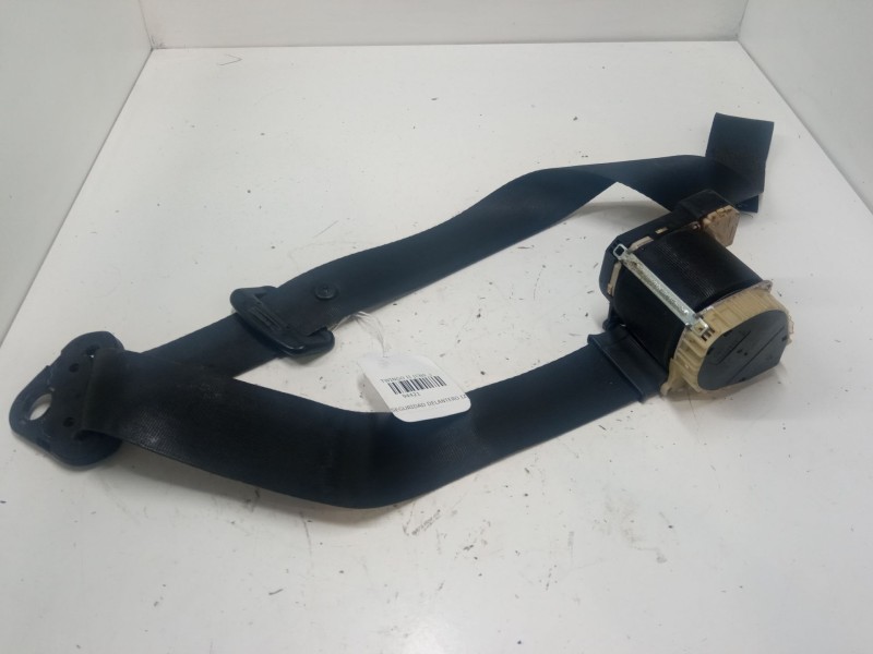 Recambio de cinturon seguridad delantero izquierdo para renault twingo ii (cn0_) 1.2 16v (cn0k, cn0v) referencia OEM IAM   