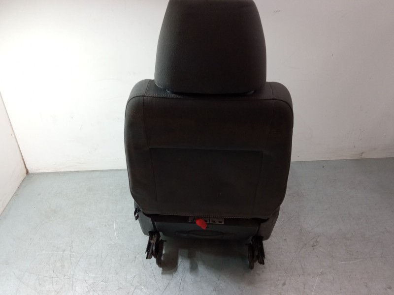 Recambio de asientos trasero derecho para volkswagen touran (1t1, 1t2) 1.6 fsi referencia OEM IAM 1T0883065D  