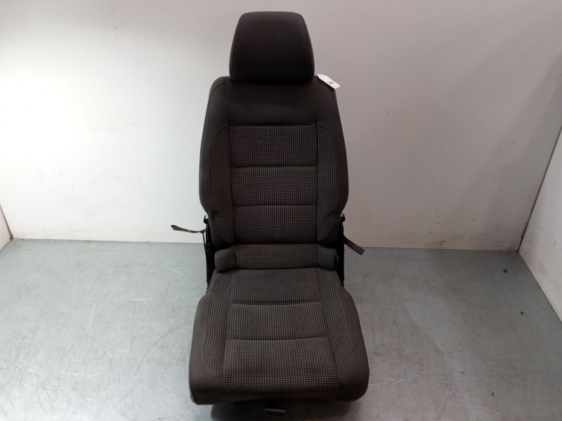 Recambio de asientos trasero izquierdo para volkswagen touran (1t1, 1t2) 1.6 fsi referencia OEM IAM 1T0883063D  
