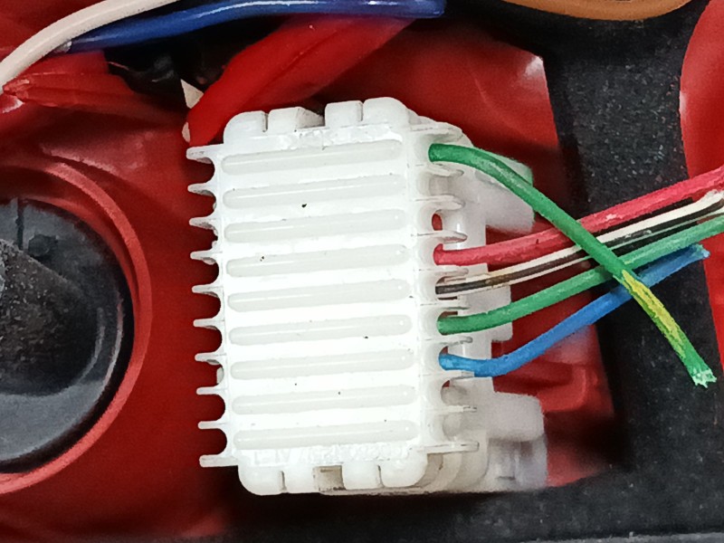 Recambio de piloto trasero derecho para toyota auris (_e15_) 1.8 hybrid (zwe150_) referencia OEM IAM 13618S  