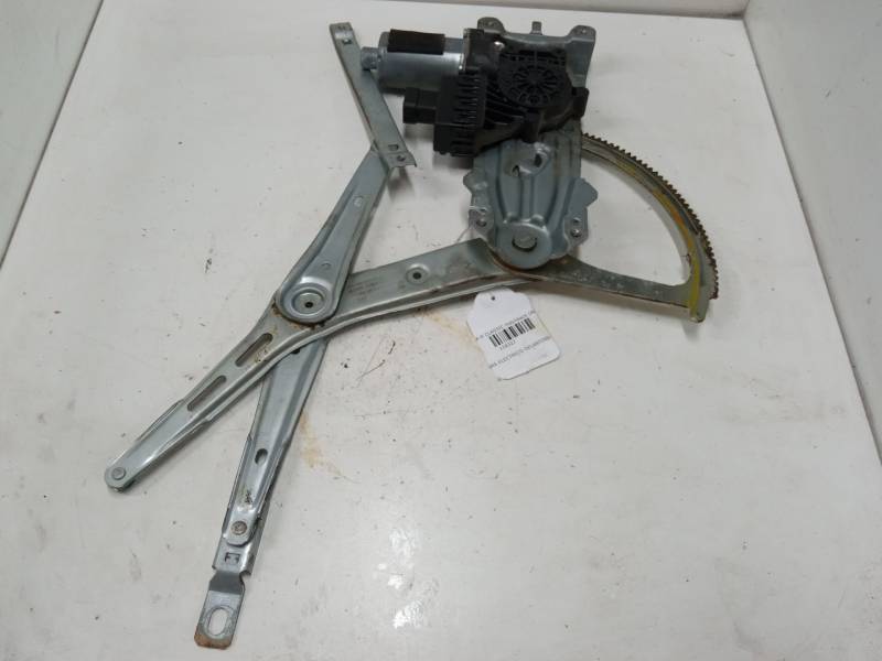 ELEVALUNAS ELECTRICO DELANTERO DERECHO 