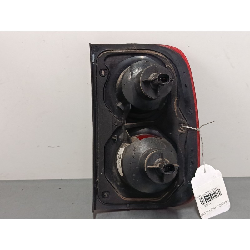 Recambio de piloto trasero izquierdo para land rover freelander i (l314) 2.0 di 4x4 referencia OEM IAM amr4002 22960222 