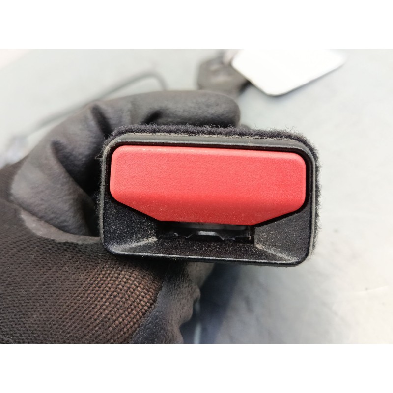 Recambio de anclaje cinturon delantero izquierdo para peugeot 2008 i (cu_) 1.2 thp 110 / puretech 110 referencia OEM IAM   