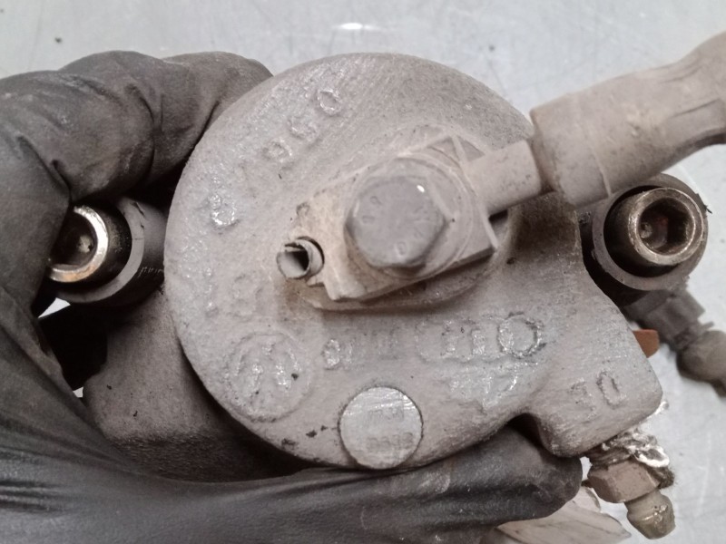 Recambio de pinza freno delantera izquierda para volkswagen golf iv (1j1) 1.6 16v referencia OEM IAM   