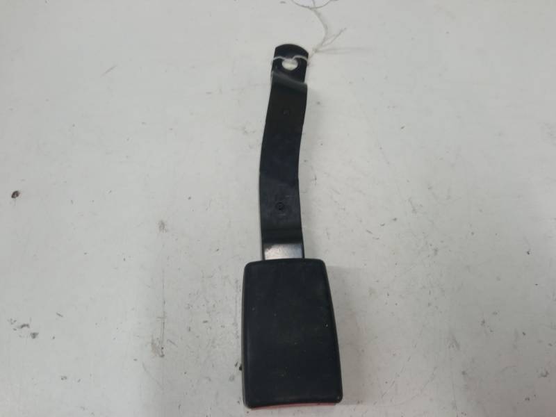 ANCLAJE CINTURON DELANTERO DERECHO 