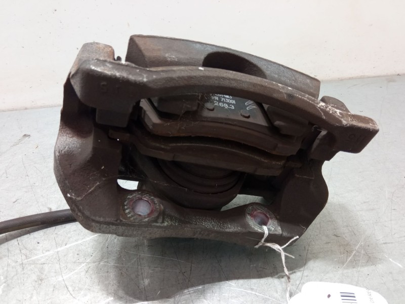 Recambio de pinza freno delantera derecha para citroën c4 cactus 1.2 vti 82 referencia OEM IAM   