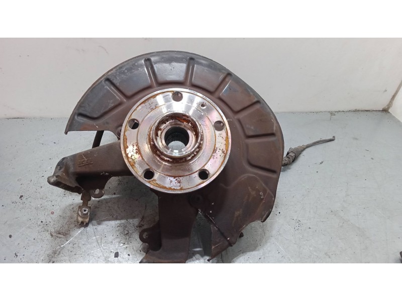 Recambio de mangueta delantera izquierda para volkswagen golf vi (5k1) 1.6 tdi referencia OEM IAM   