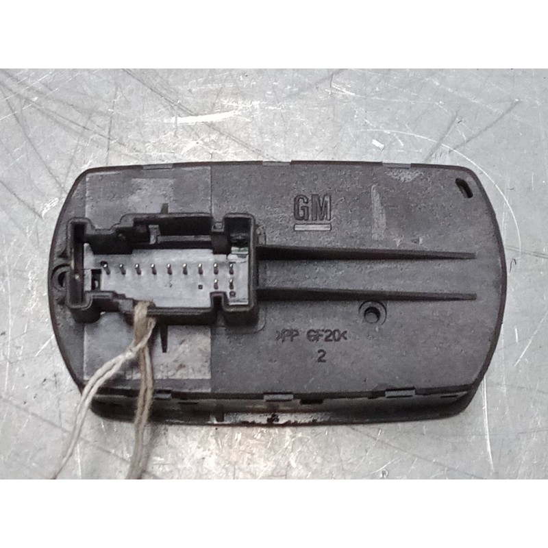 Recambio de mando elevalunas delantero izquierdo para opel corsa d (s07) 1.4 (l08, l68) referencia OEM IAM 13258521AA  