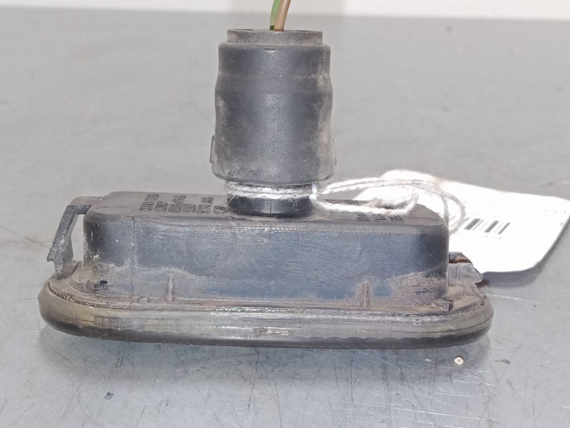Recambio de intermitente lateral derecho para volkswagen passat b5 (3b2) 1.9 tdi referencia OEM IAM   