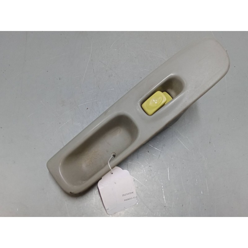 Recambio de mando elevalunas delantero derecho para renault twingo i (c06_) 1.2 (c066, c068) referencia OEM IAM   