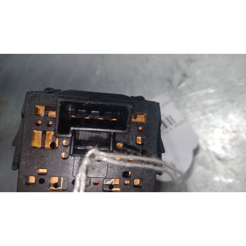 Recambio de mando limpiaparabrisas para opel meriva a monospace (x03) 1.4 16v twinport (e75) referencia OEM IAM   