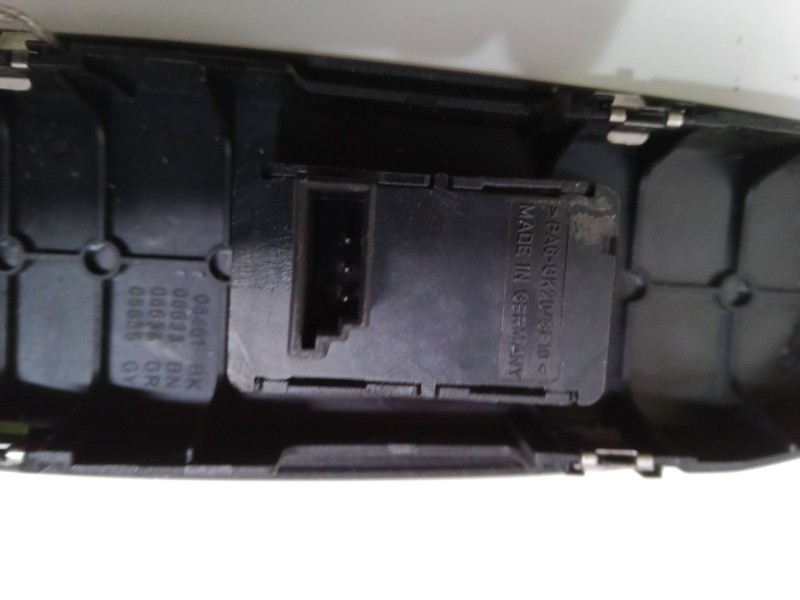 Recambio de mando elevalunas delantero derecho para bmw 1 (e87) 118 d referencia OEM IAM   