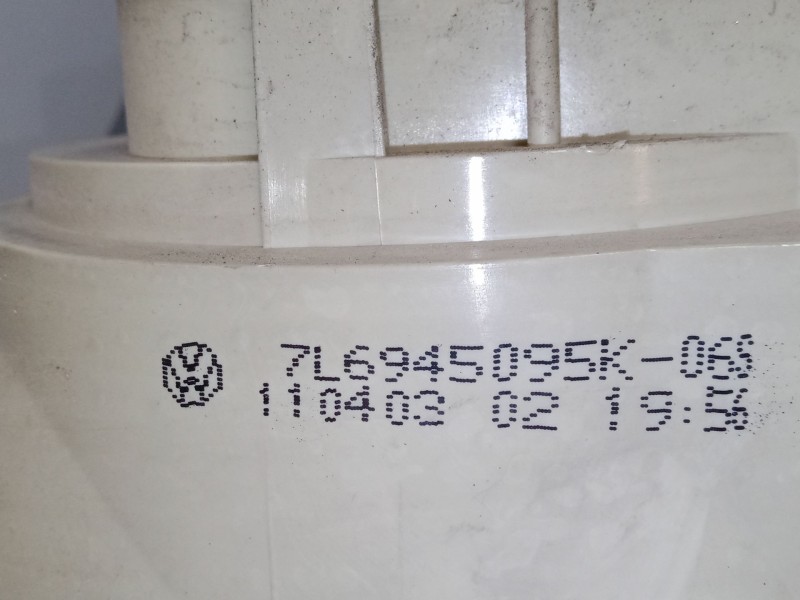 Recambio de piloto trasero izquierdo para volkswagen touareg (7la, 7l6, 7l7) 5.0 v10 tdi referencia OEM IAM   