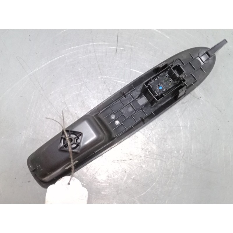 Recambio de mando elevalunas delantero derecho para citroën c4 ii (nc_) 1.6 hdi 110 referencia OEM IAM   