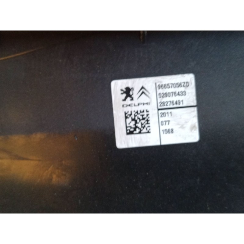 Recambio de mando elevalunas delantero derecho para citroën c4 ii (nc_) 1.6 hdi 110 referencia OEM IAM   