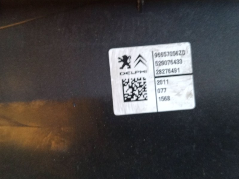 Recambio de mando elevalunas delantero derecho para citroën c4 ii (nc_) 1.6 hdi 110 referencia OEM IAM   