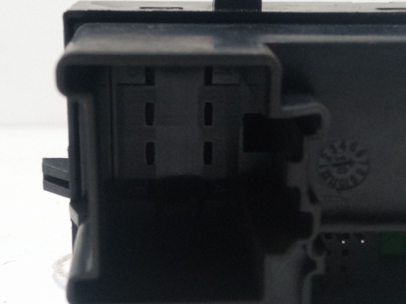 Recambio de mando elevalunas delantero derecho para opel astra j (p10) 2.0 cdti (68) referencia OEM IAM   