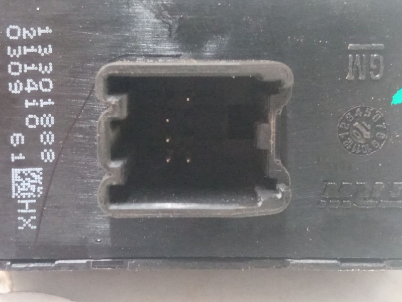 Recambio de mando elevalunas trasero derecho para opel astra j (p10) 2.0 cdti (68) referencia OEM IAM   