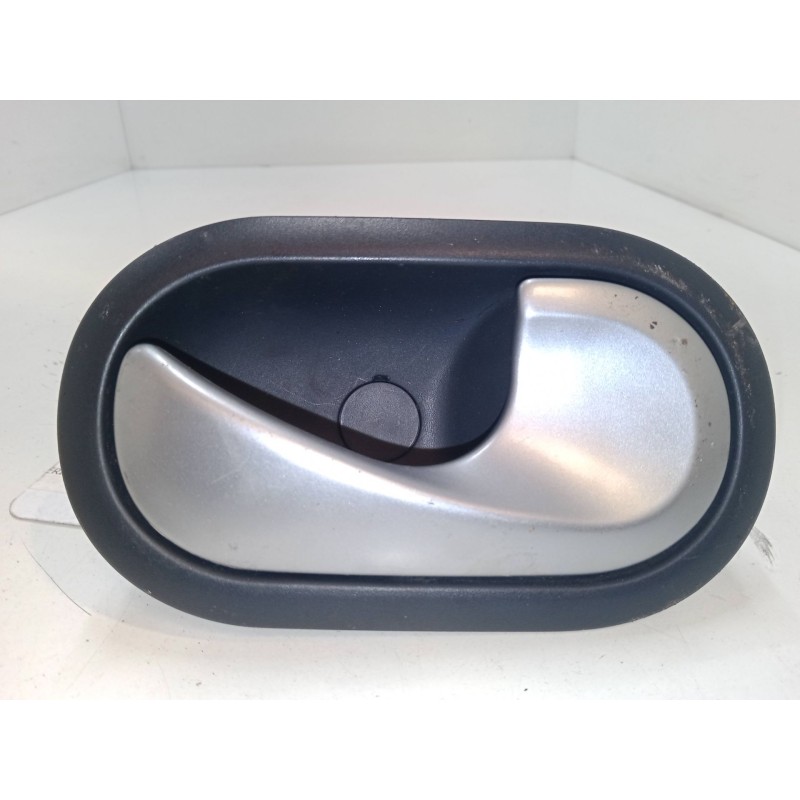 Recambio de maneta interior puerta delantera izquierda para renault clio iii (br0/1, cr0/1) 1.5 dci (br17, cr17) referencia OEM 