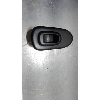 MANDO ELEVALUNAS DELANTERO DERECHO 1M0867164 