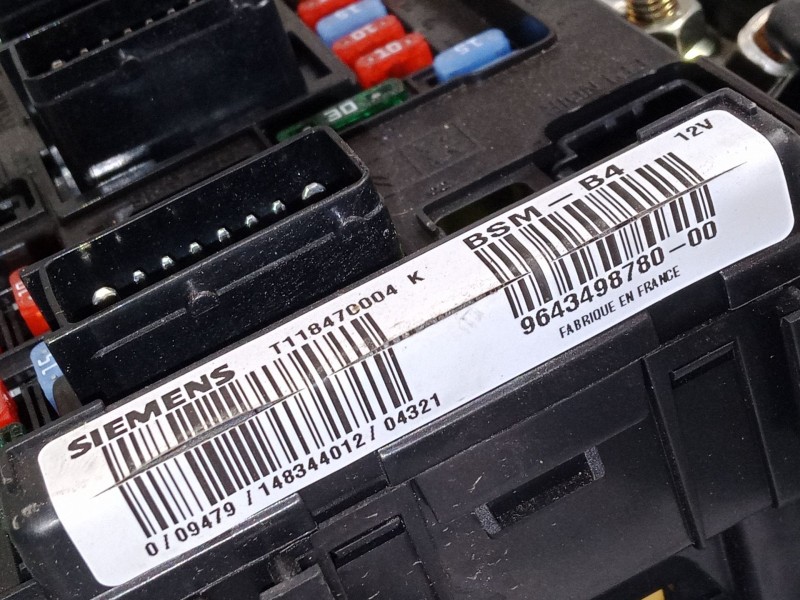 Recambio de caja reles / fusibles para citroën c3 pluriel (hb_) 1.4 hdi referencia OEM IAM 9643498780 T118470004K 