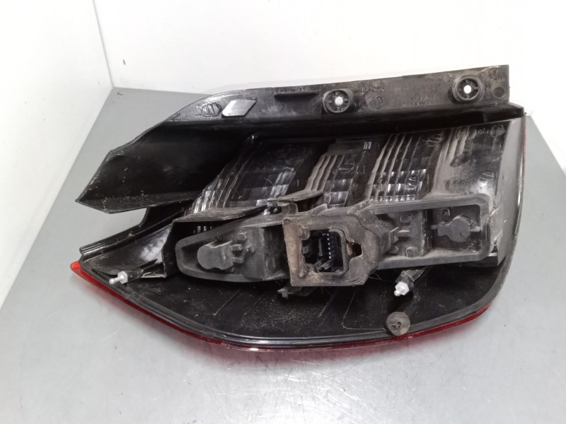 Recambio de piloto trasero derecho para renault scénic ii (jm0/1_) 1.6 16v (jm1r) referencia OEM IAM   