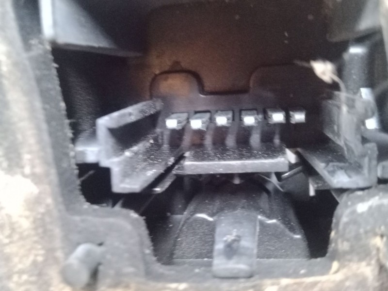 Recambio de piloto trasero izquierdo para renault scénic ii (jm0/1_) 1.6 16v (jm1r) referencia OEM IAM   