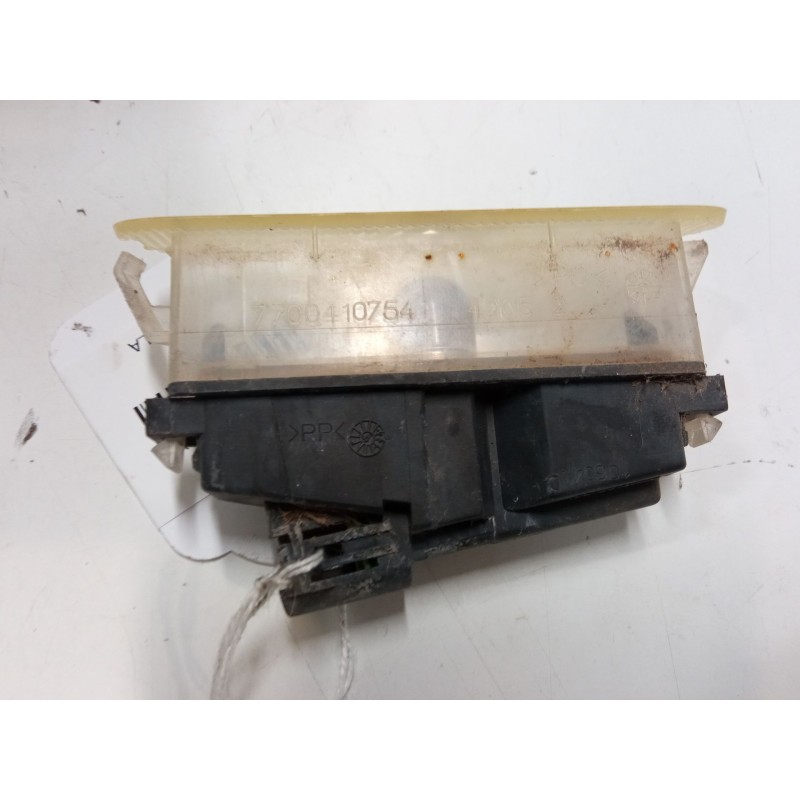 Recambio de luz matricula para renault clio ii (bb_, cb_) 1.2 (bb0a, bb0f, bb10, bb1k, bb28, bb2d, bb2h, cb0a,... referencia OEM