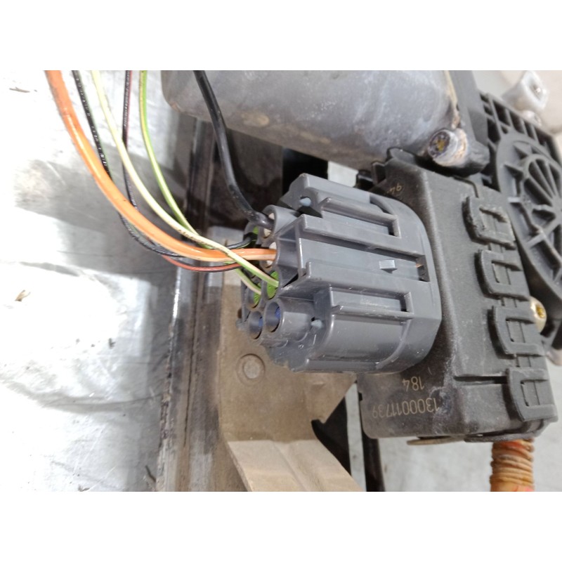 Recambio de elevalunas electrico delantero derecho para ford mondeo iii sedán (b4y) 2.0 16v referencia OEM IAM   