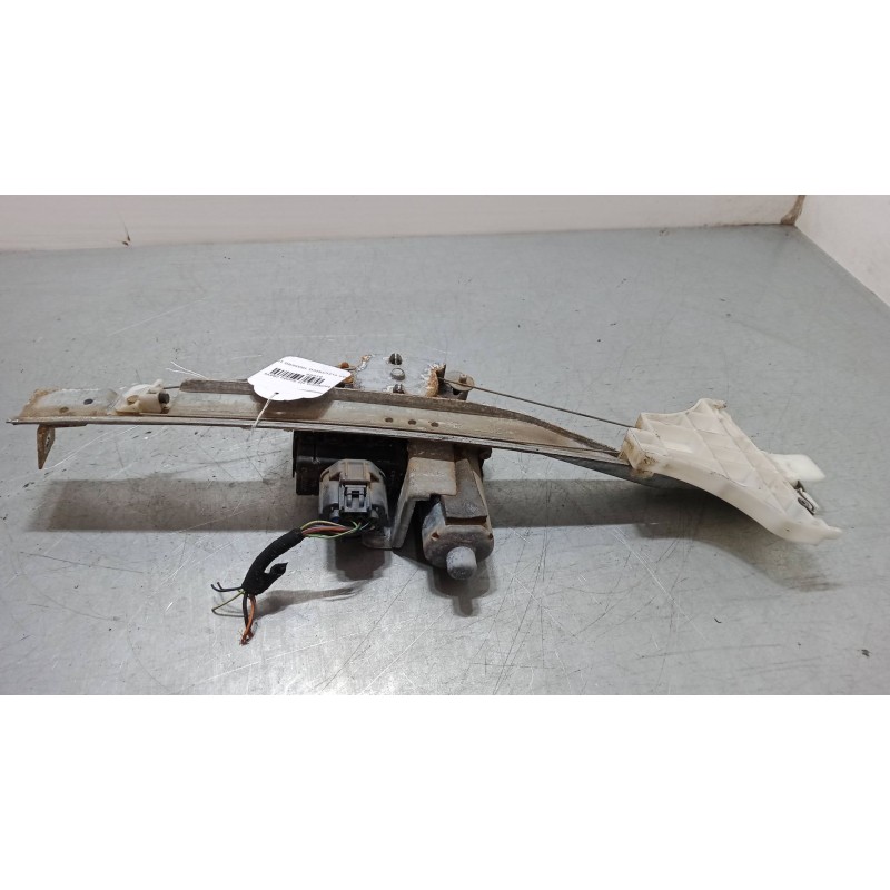 Recambio de elevalunas electrico trasero izquierdo para ford mondeo iii sedán (b4y) 2.0 16v referencia OEM IAM   