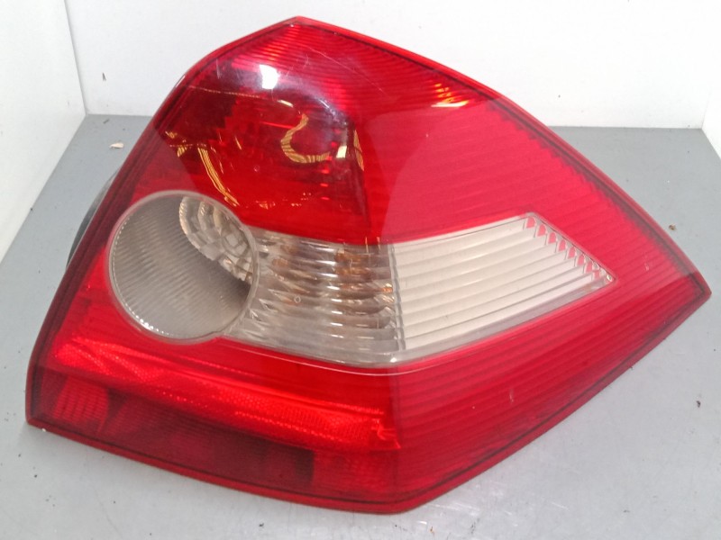 Recambio de piloto trasero derecho para renault megane ii sedán (lm0/1_) 1.5 dci (lm1e) referencia OEM IAM   