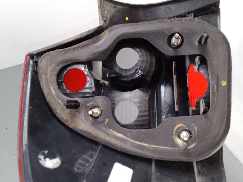 Recambio de piloto trasero derecho para renault megane ii sedán (lm0/1_) 1.5 dci (lm1e) referencia OEM IAM   