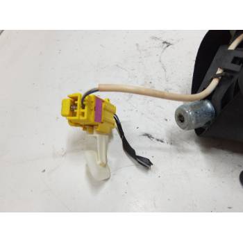 CINTURON SEGURIDAD DELANTERO DERECHO 