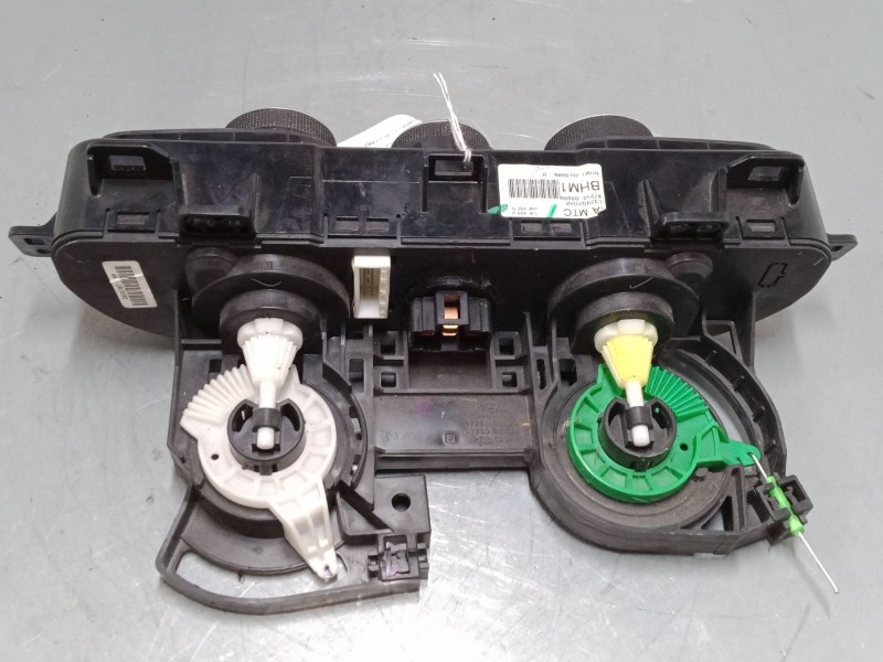 Recambio de mando calefaccion / a/a para hyundai i10 ii (ba, ia) 1.0 referencia OEM IAM 97250b9000  