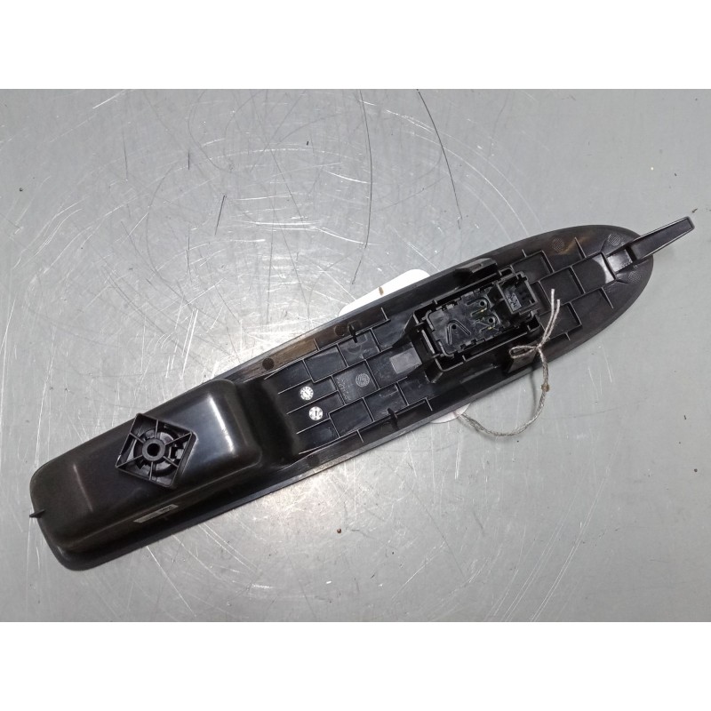 Recambio de mando elevalunas delantero derecho para citroën c4 ii (nc_) 1.6 hdi 90 referencia OEM IAM   